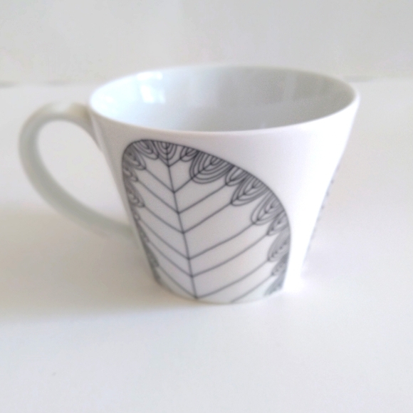 Clearance! Crate & Barrel Julia Rothman  Black and White Mug - Picture 1 of 8